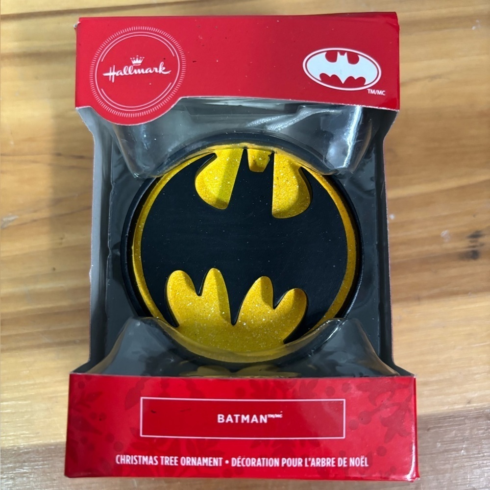 Hallmark Red Box DC Comics Batman Bat Signal Christmas Tree Ornament Holiday